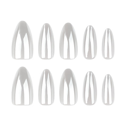 Kunstvolle Stiletto-Nägel mit eleganten Glanz-Details Brehn