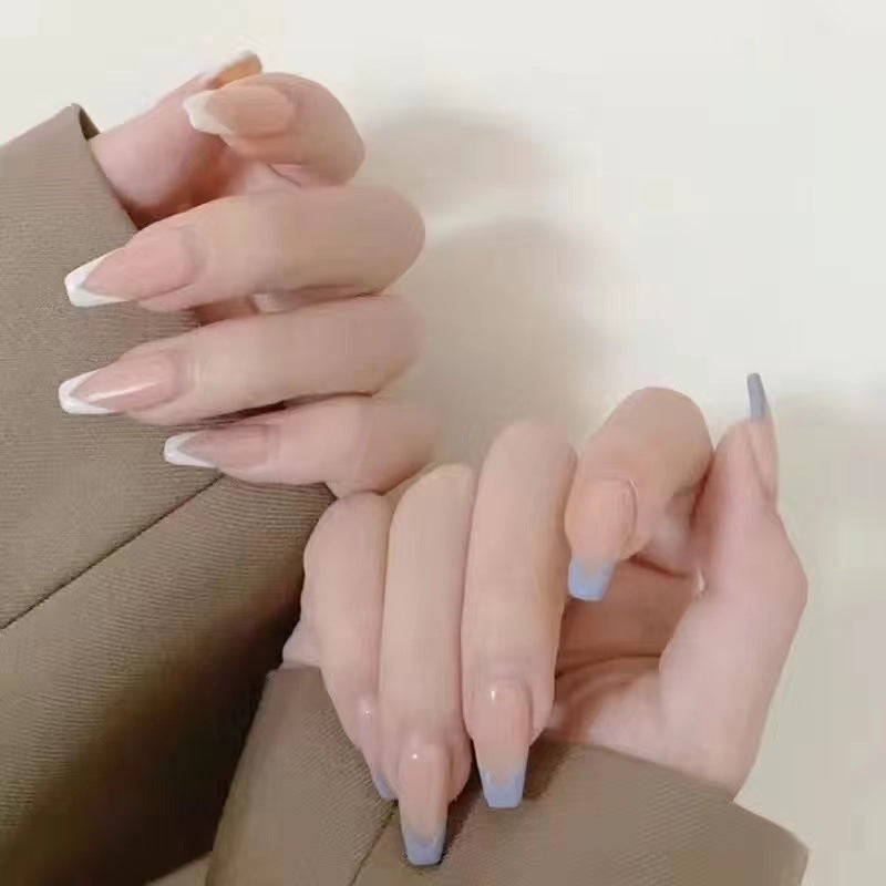 Kunstvolle French Nail Art Brehn