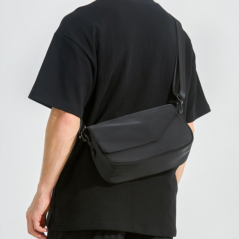 Schlanker verstellbarer Crossbody-Satchel Brehn