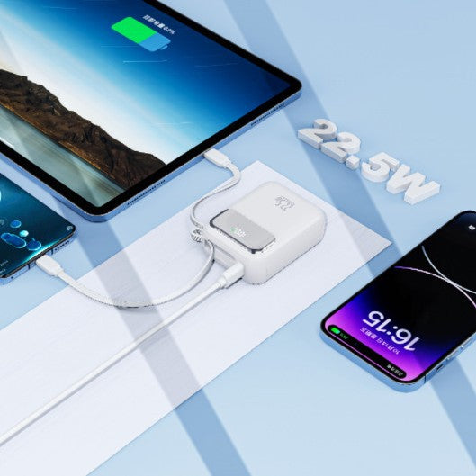 Kompakte Powerbank mit Multifunktionalem Anschluss und Digitaler Ladeanzeige Brehn