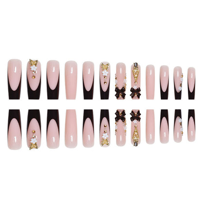 Luxuriöse 3D-Blumen Press-On Nagelkunst Brehn