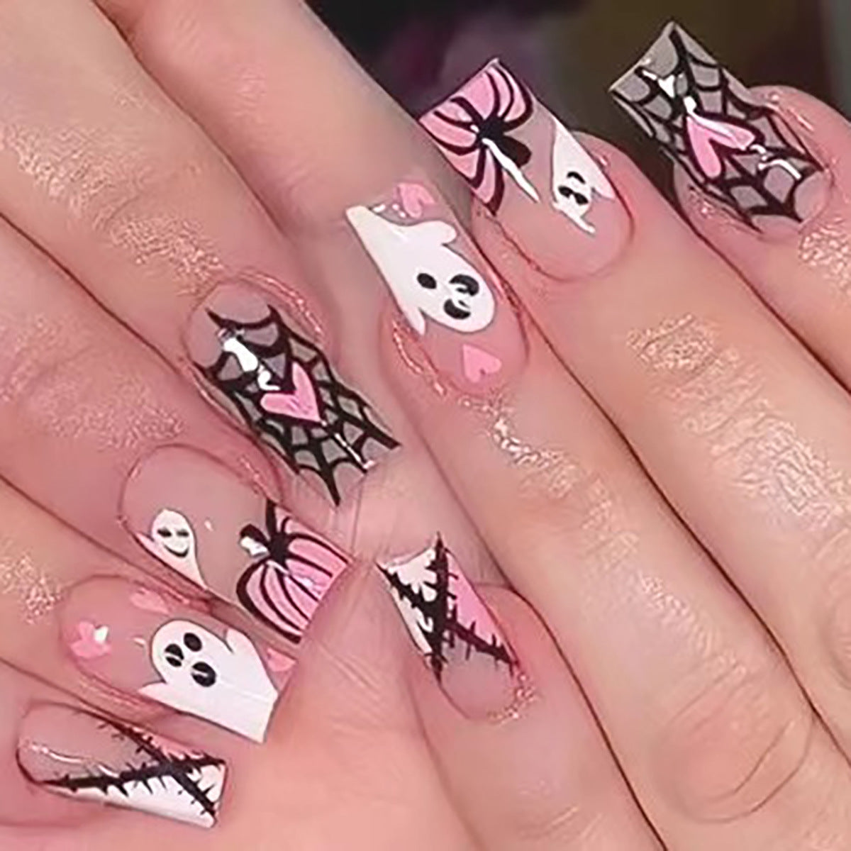 Haunted Ghost-Theme Press-On Nagelkunst Brehn