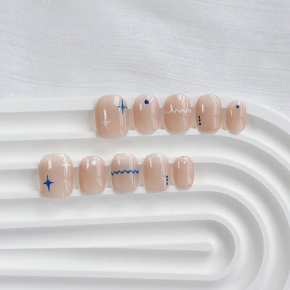 Künstlerisches Press-On Nagelset mit geometrischen Designs