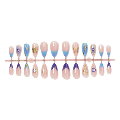 Kreatives Kunstnagelset Brehn