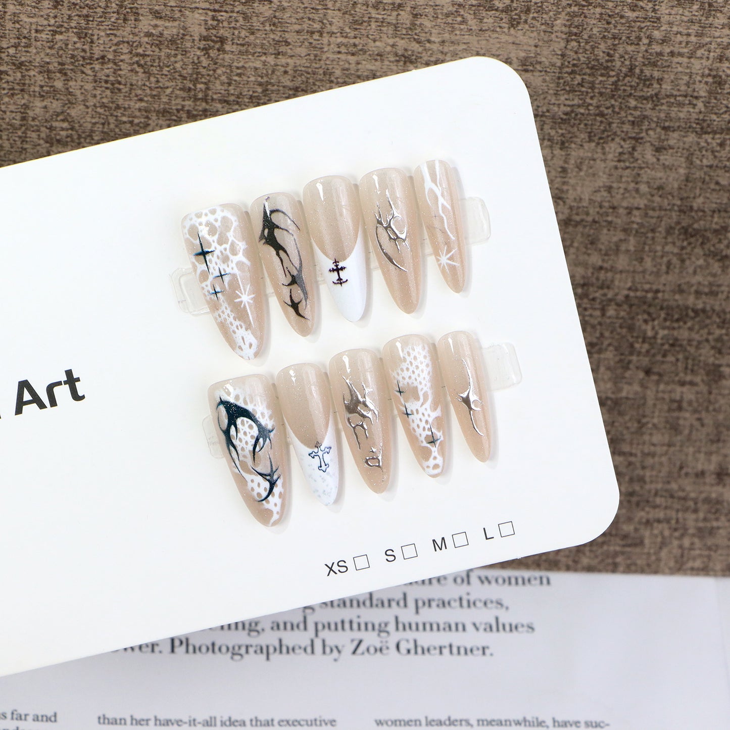 Press-On Nail Art Brehn