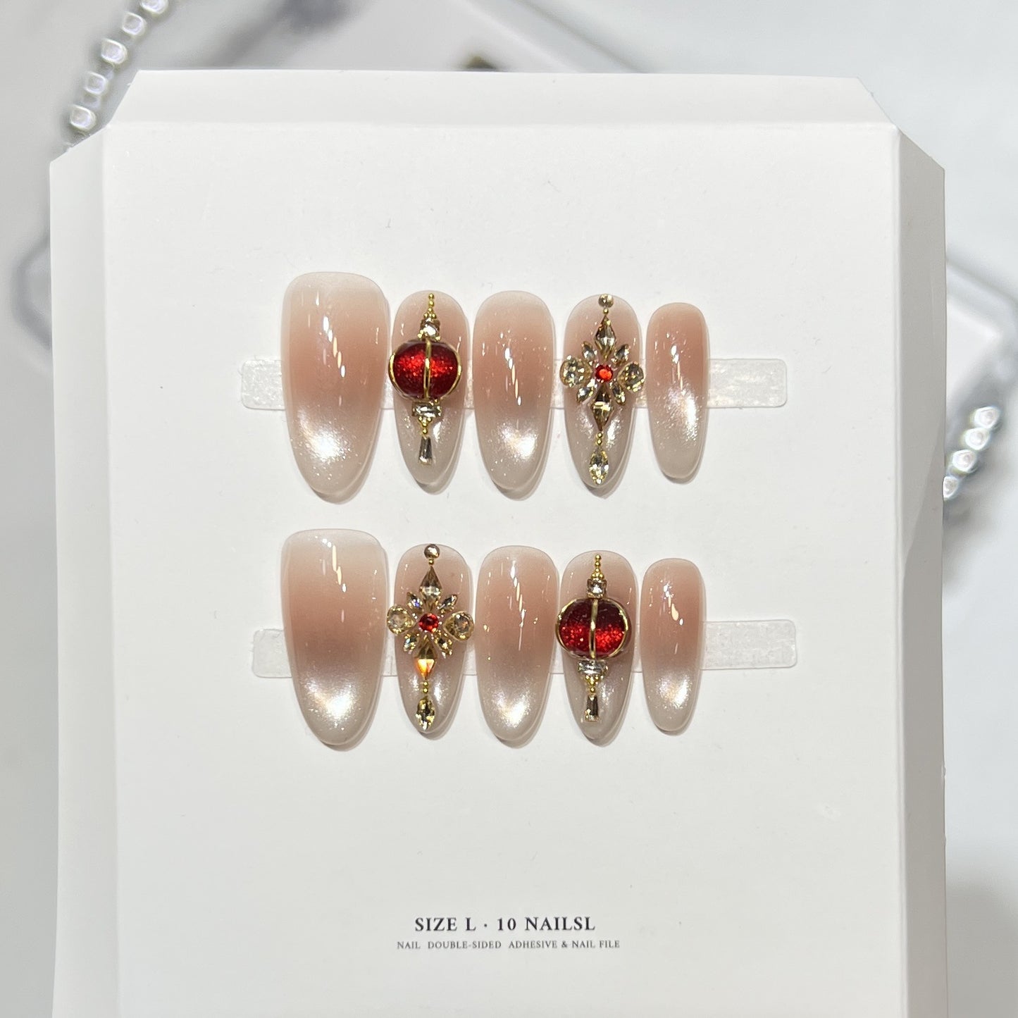 Themen Press-On Nagelkunstset mit Hello Kitty Designs Brehn