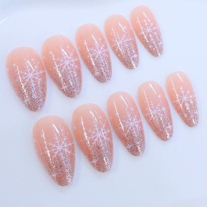 Glitzernde Schneeflocken Nagelkunst Brehn
