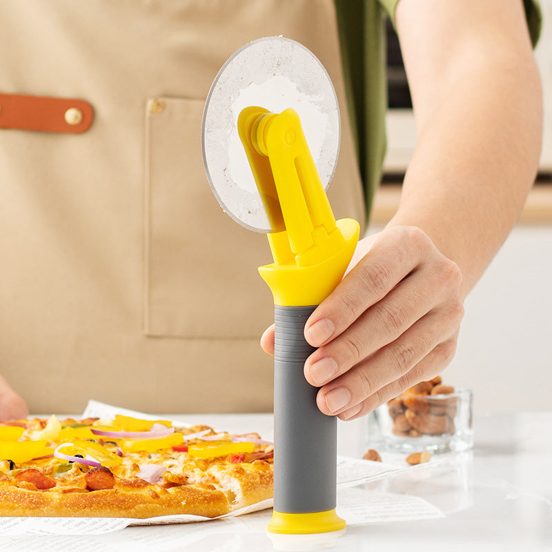 Ergonomischer Pizzaschneider mit Sicherheitsmechanismus Brehn