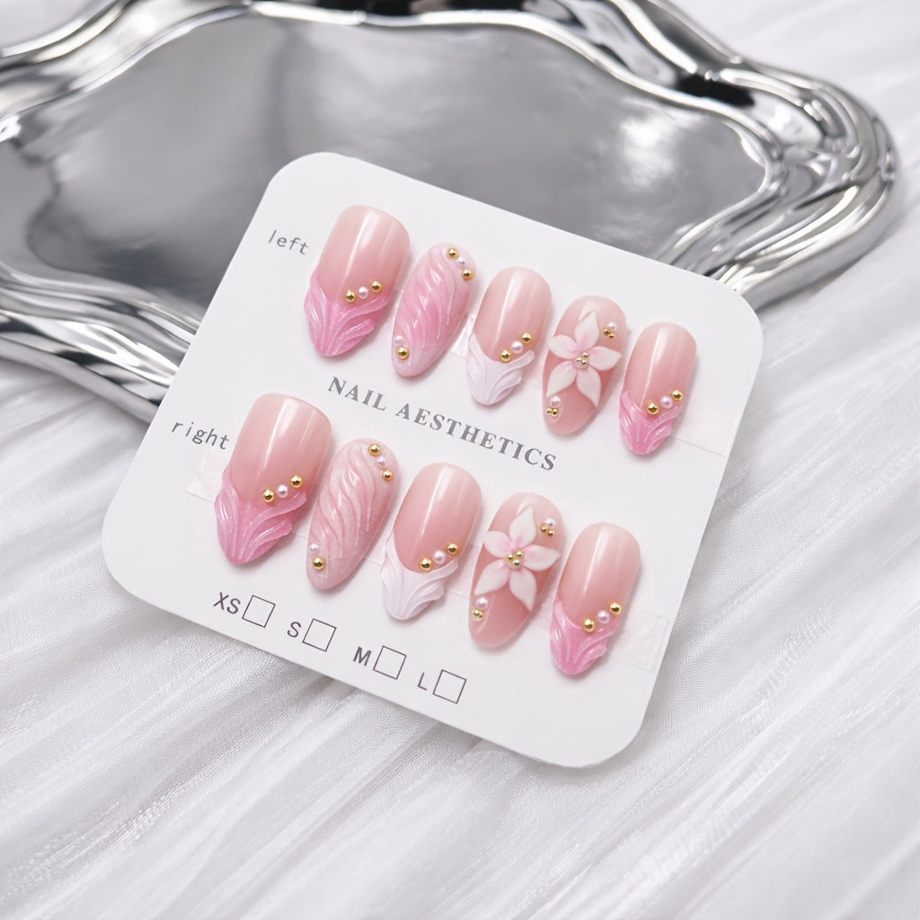 Elegantes florales Nagelset Brehn