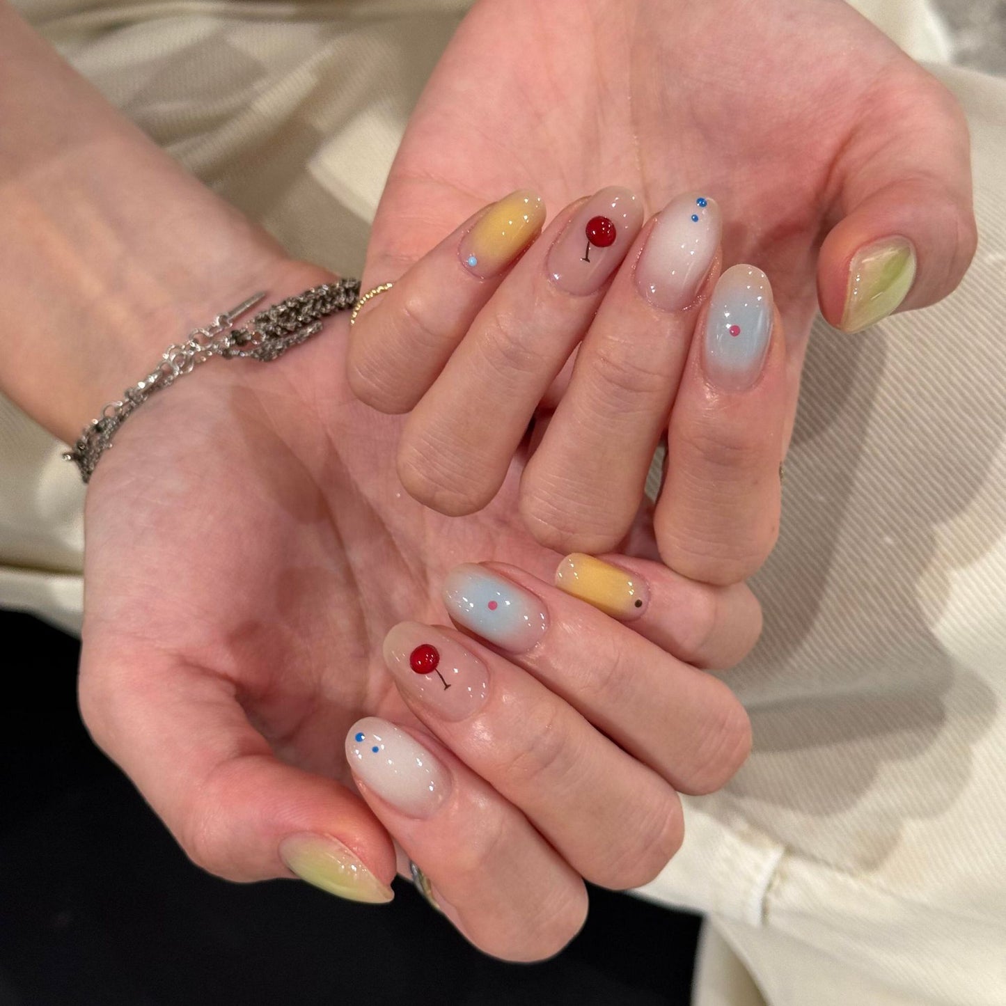 Kunstnagel Design mit Fröhlichem Obstmotiv Brehn