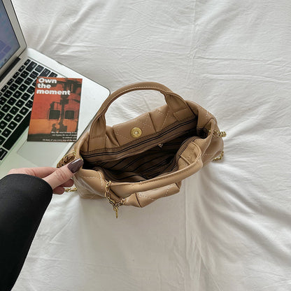 Gepolsterte Handtasche mit Schleifenakzent