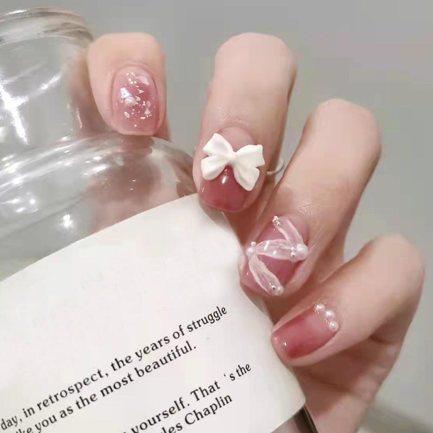 Kunstfingernägel mit Stilvollem Herz- und Ombre-Design Brehn