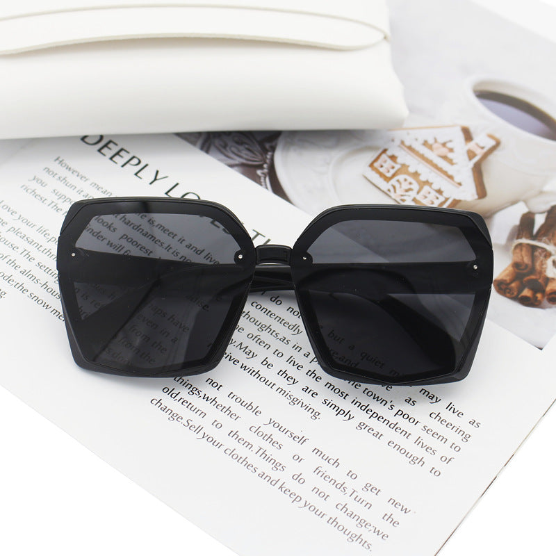 Damen Designer-Sonnenbrille im eleganten Hexagon-Design Brehn