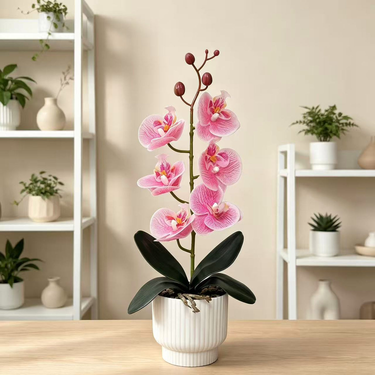 Stylisches Faux-Orchideenpflanzenarrangement