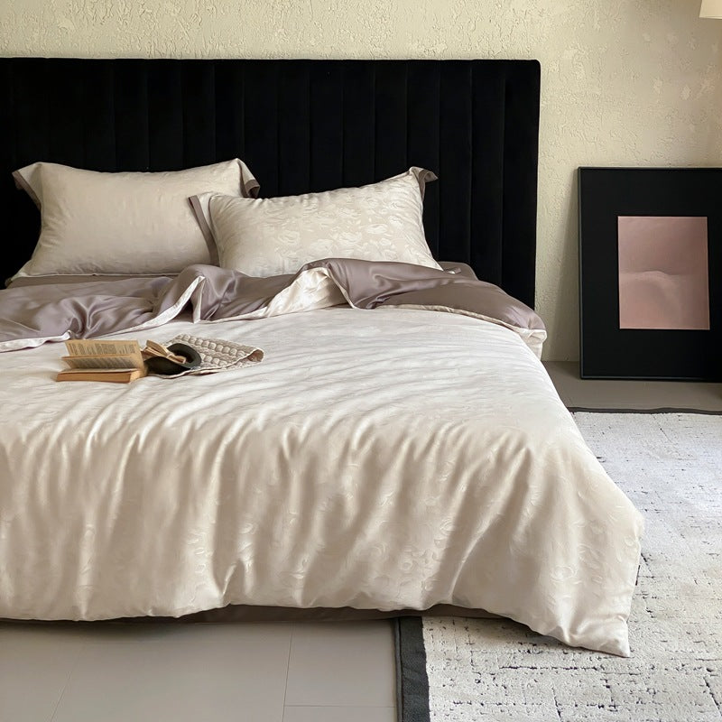 Luxuriöses Bettwäsche-Set aus Satin mit dezentem Blumenjacquard