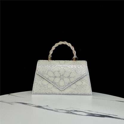 Strass-besetzte Abendhandtasche