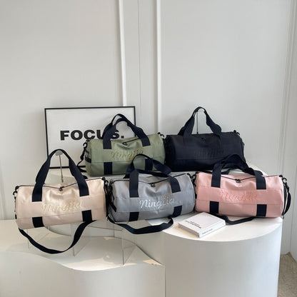 Stylische kompakte Sportduffel Brehn