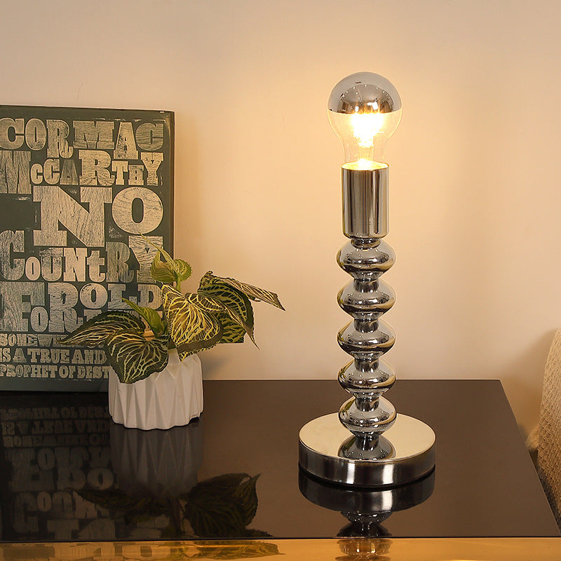 Moderne dekorative Tischlampe