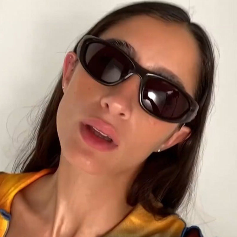 Damen sportliche Sonnenbrille mit ergonomischem Design Brehn