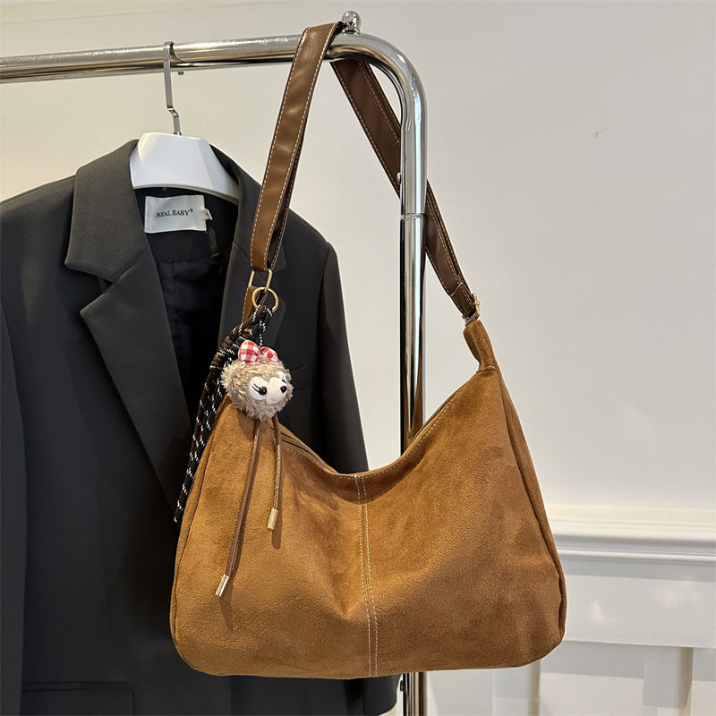 Weiche Wildleder Hobo-Handtasche Brehn