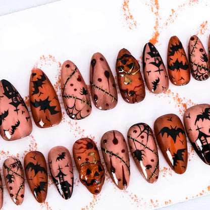 Kreatives Kunstnagelset mit gruseligen Halloween-Motiven Brehn