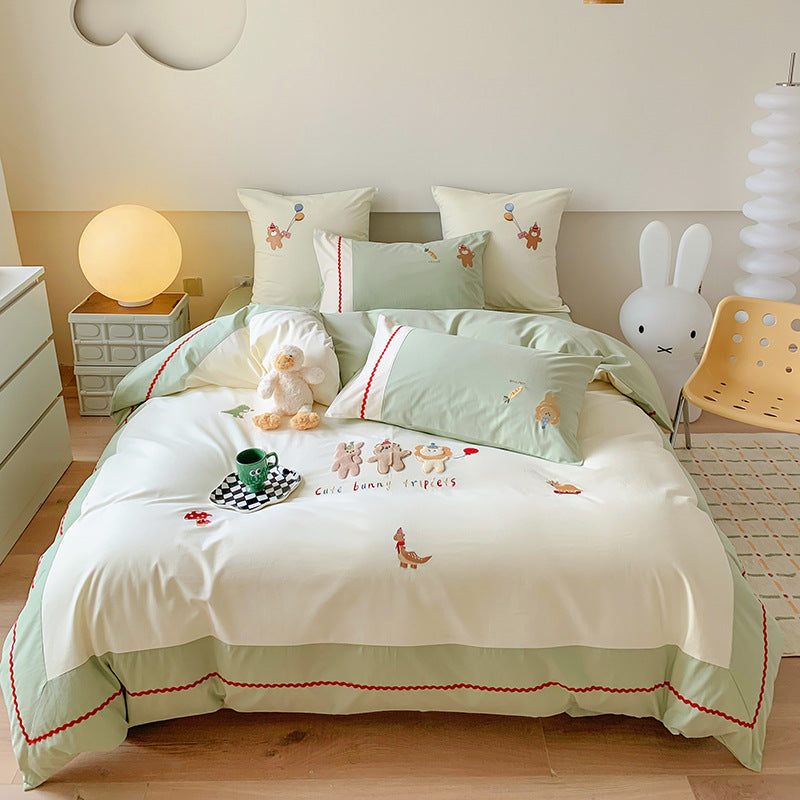 Kinderbettwäsche-Set mit bestickten Hasen‑Applikationen und Baumwollsatin