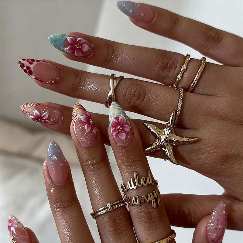 Kunstnagel-Set mit floralen und glitzernden Akzenten Brehn