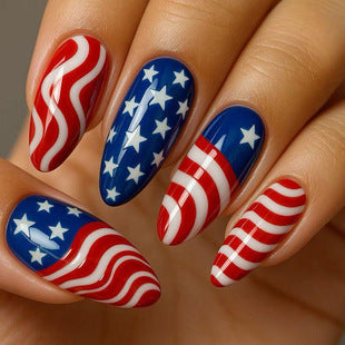 Kreatives Nageldesign Brehn