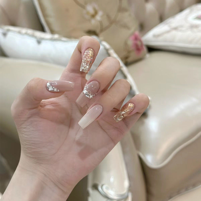 Dekoratives Press-On Nagelkunst-Set Brehn