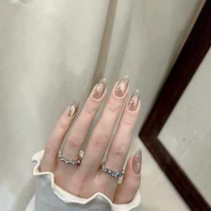 Glitzernde Stiletto Press-On Nagelverlängerungen
