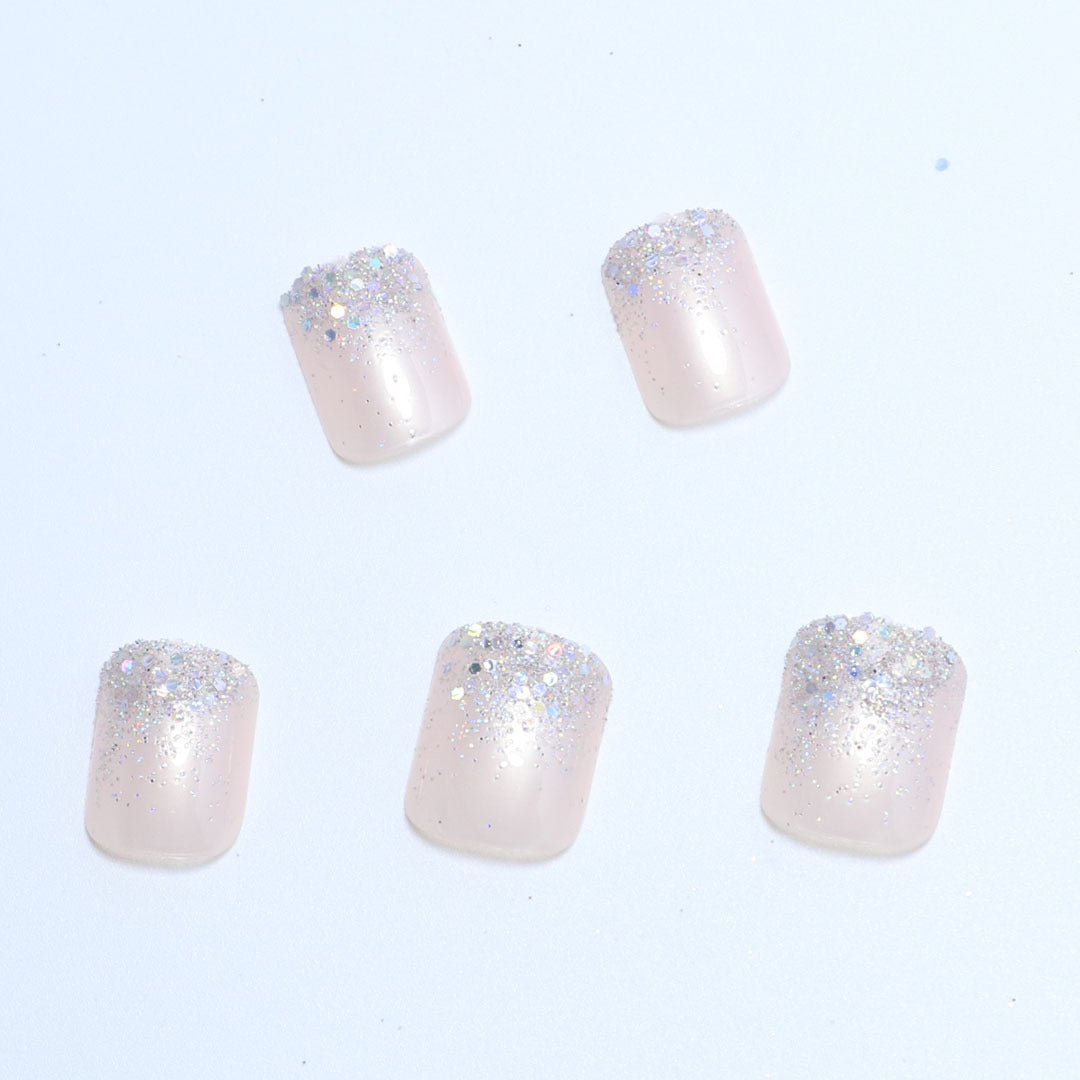 Glitzernde Press-On Nagelkollektion Brehn