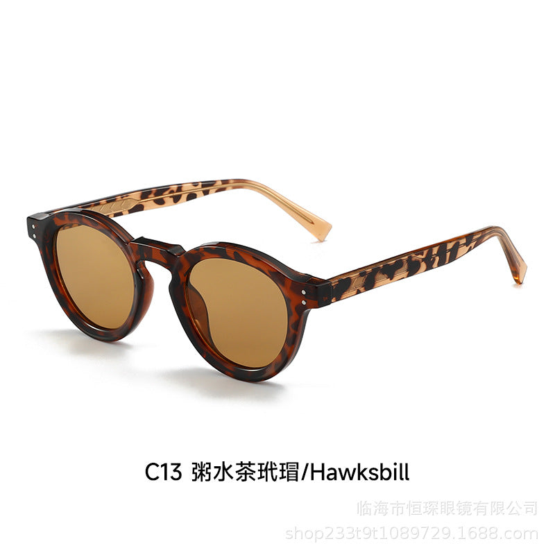 Damen modische Sonnenbrille im modernen Ovaldesign Brehn