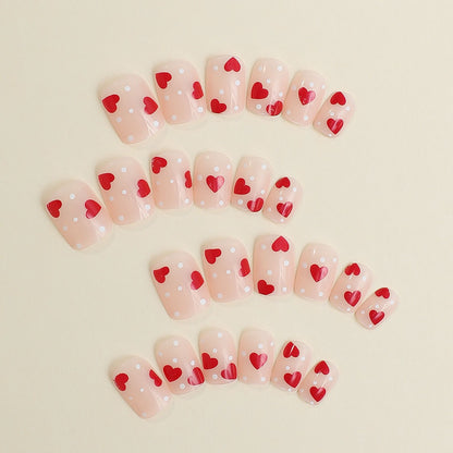 Kunstnagelset mit verspieltem Herzdesign Brehn