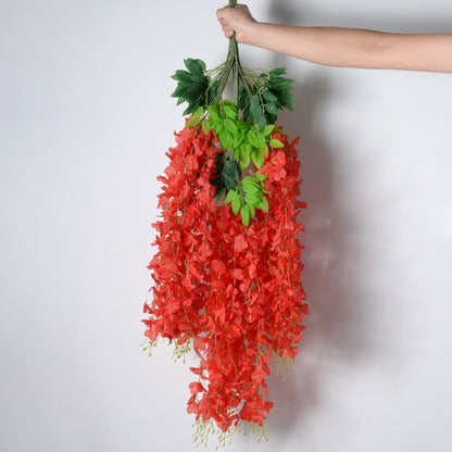 Hängende florale Kaskadendekoration