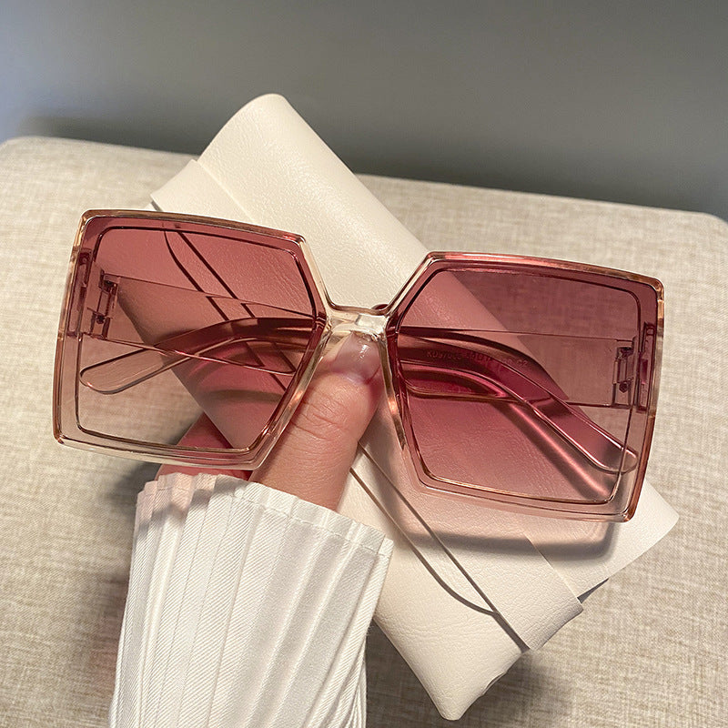 Damen quadratische Sonnenbrille mit robustem Rahmen und stylischem Design Brehn