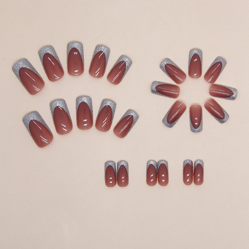 Glitzernde Französische Spitze Nagelkunst Brehn