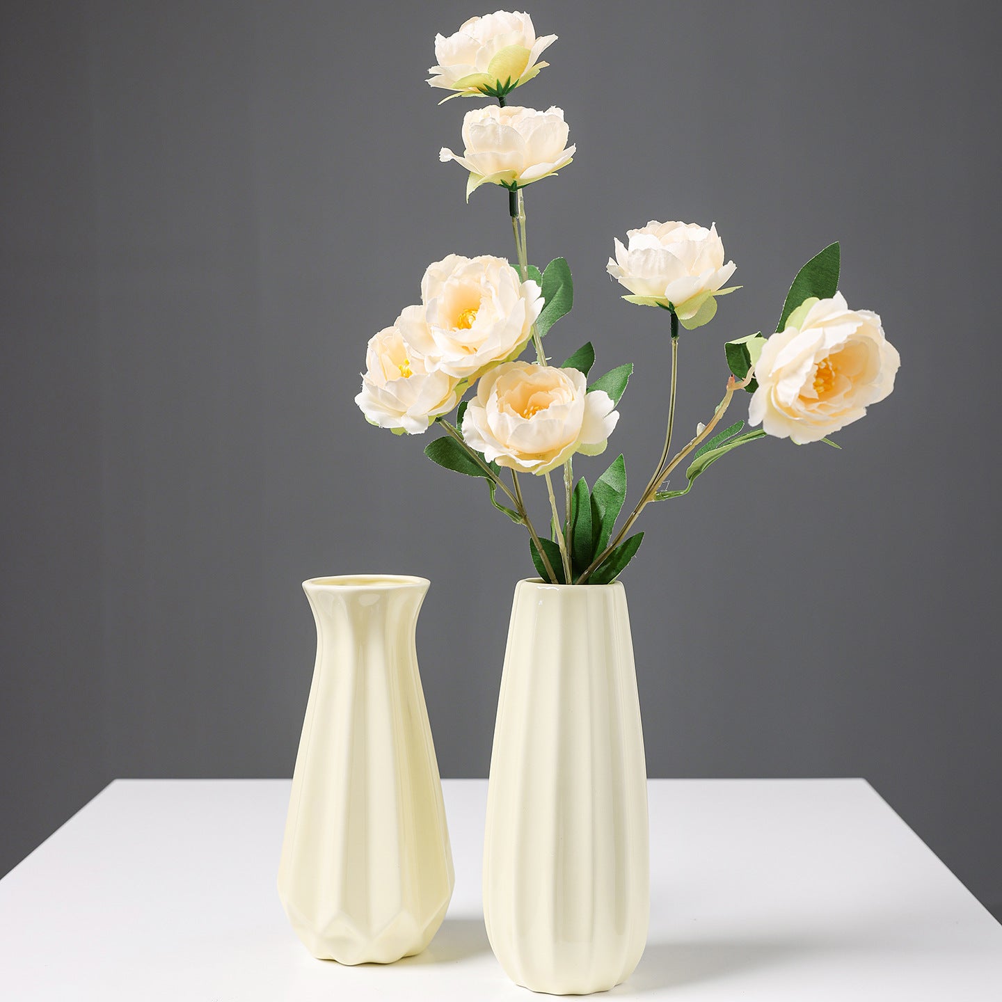 Dekorative Säulenvase