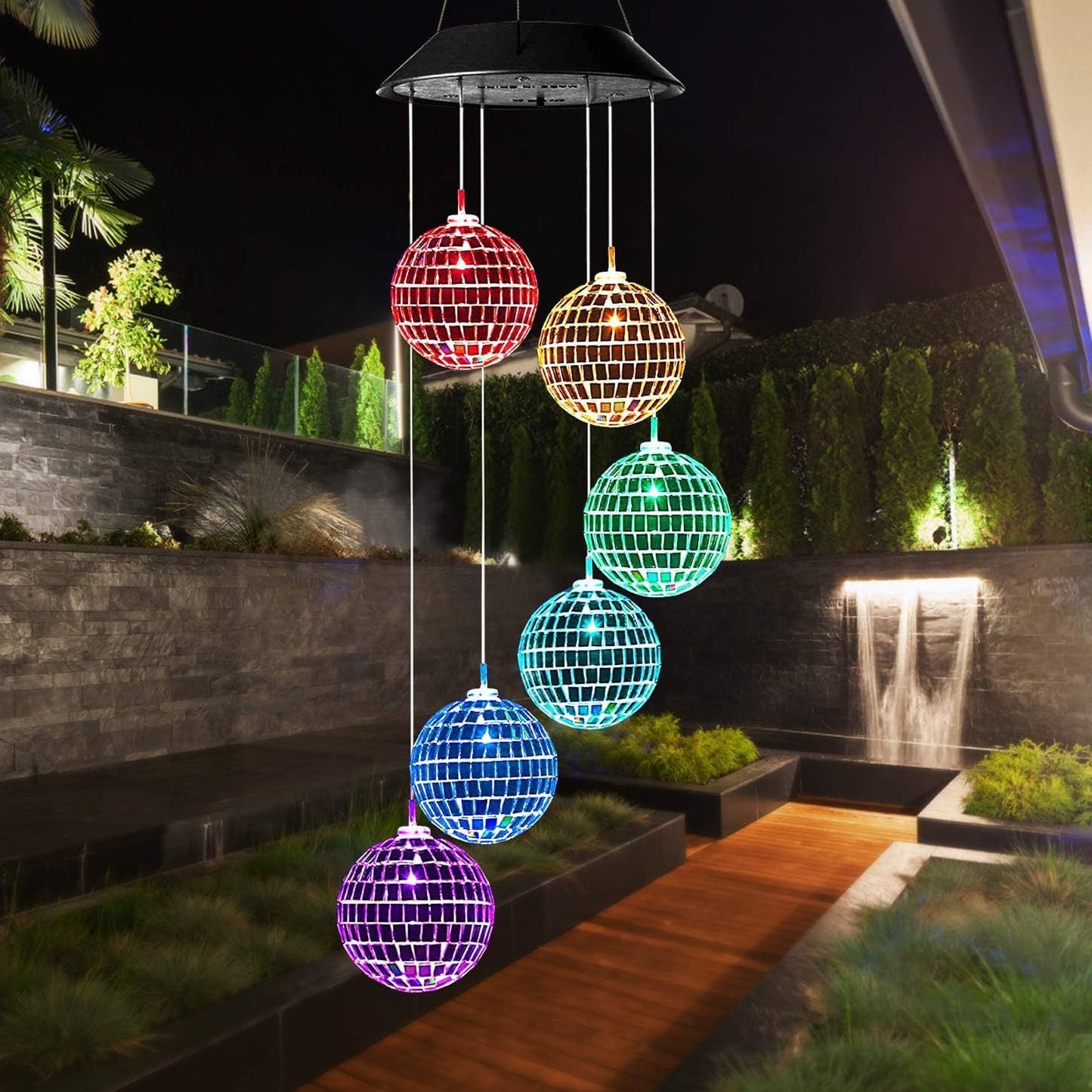 Solarbetriebene hängende Kolibri-LED-Windglocke mit farbwechselnden RGB-Acrylvögeln und wetterfestem Oberteil Brehn