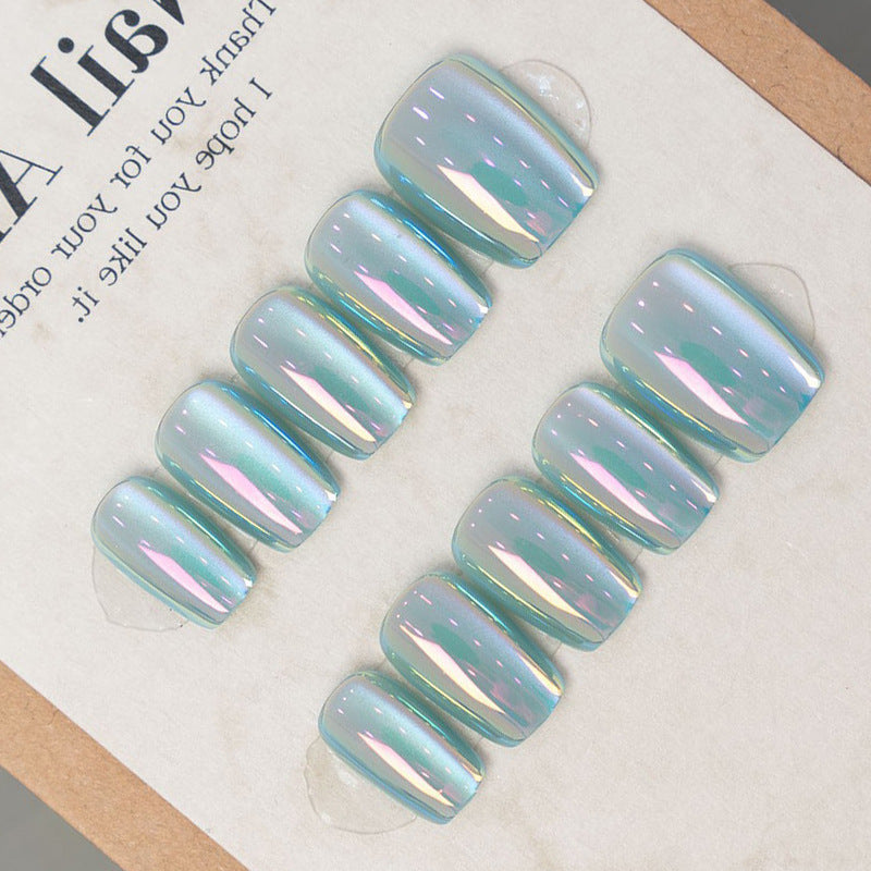 Stylisches Press-On-Nagelset mit schillerndem Finish Brehn