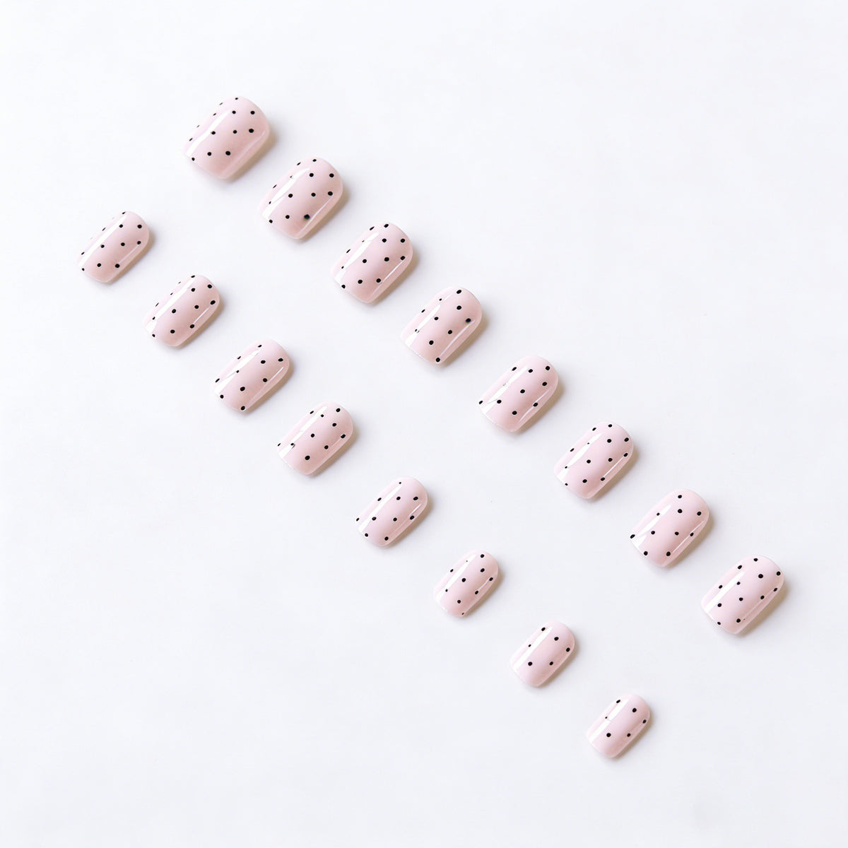 Polka Dot Nagelkunst Design Brehn