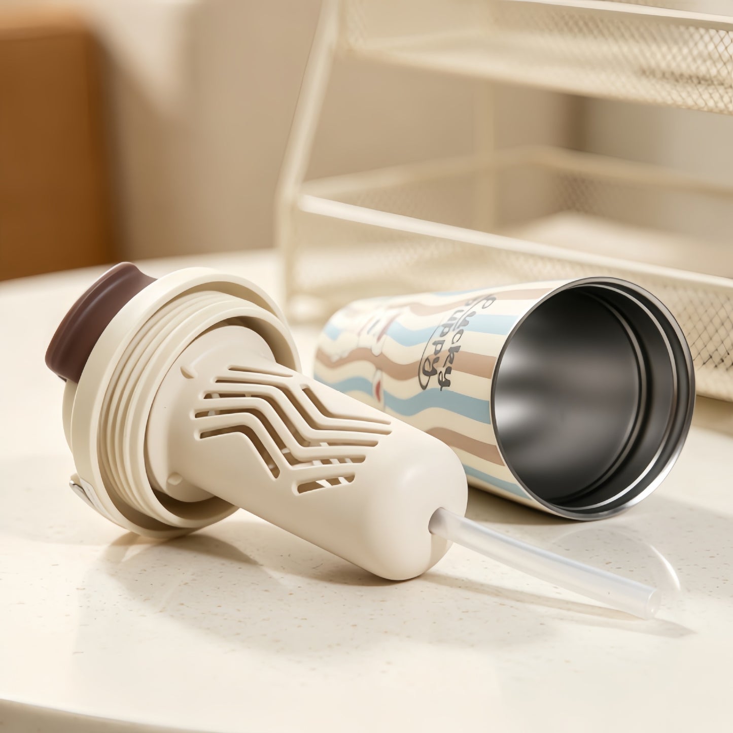 Damen Isolierflasche mit hochwertigem Blumenmotiv Brehn