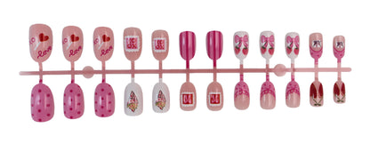 Kunstnagelset mit romantischen floralen und herzlichen Designs Brehn