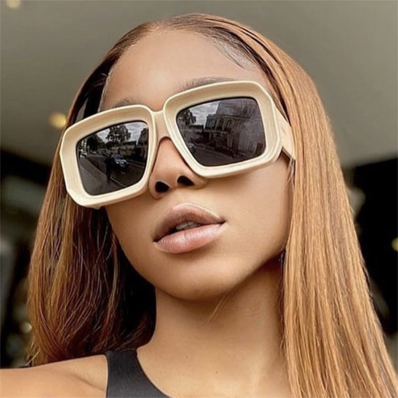 Damen modische Sonnenbrille mit eckigem Design und schickem Muster Brehn