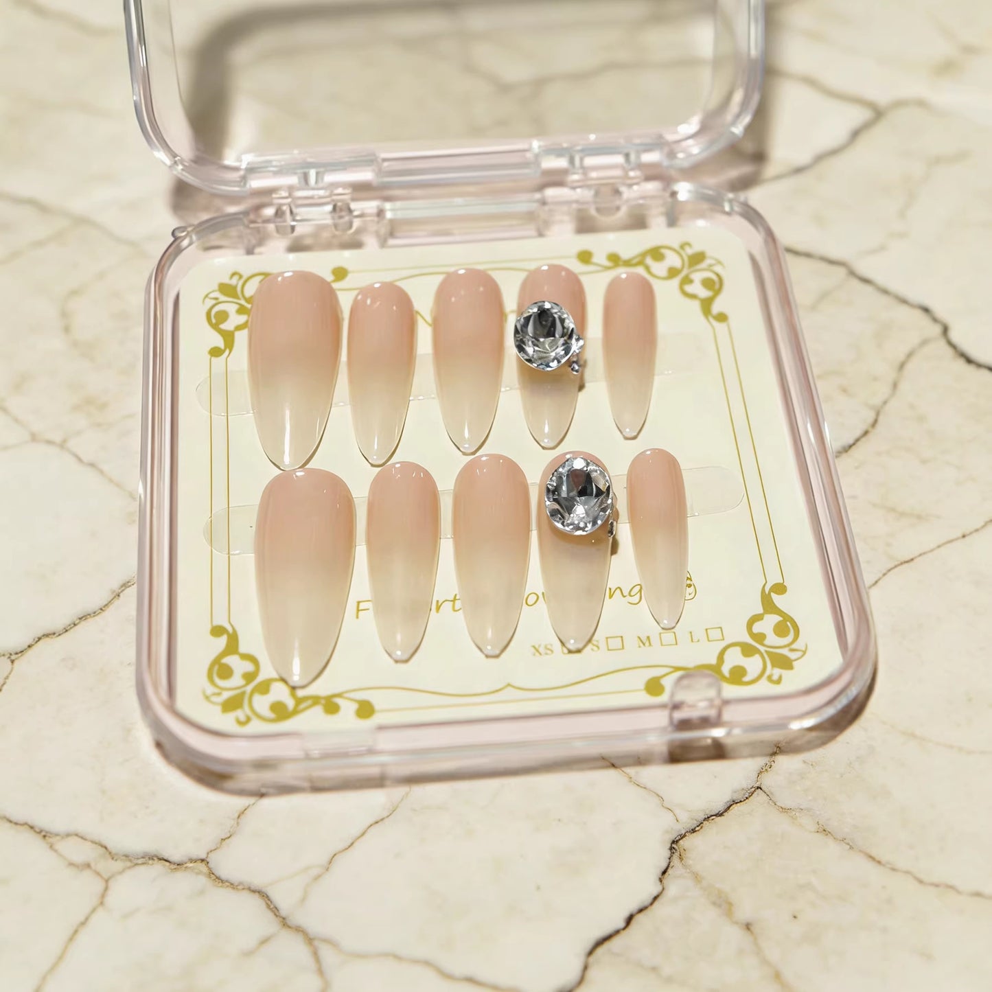 Elegante Lange-Stiletto-Nagelverlängerungen Brehn