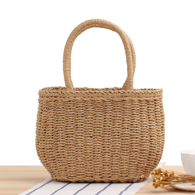 Handtasche Aus Geflochtenem Naturmaterial mit Modernen Details Brehn