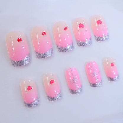 Herz-verzierte elegante Nagelkunst-Verlängerungen Brehn