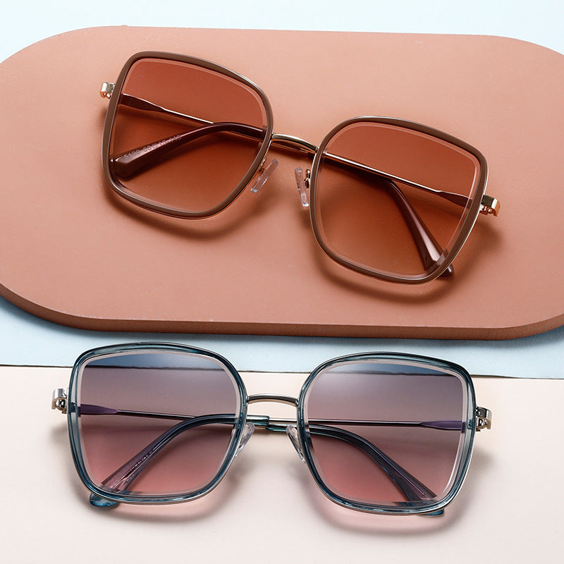 Damen Premium Sonnenbrille mit quadratischem Rahmen und verspiegelten Gläsern Brehn