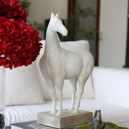 Elegante Pferdefigur Skulptur