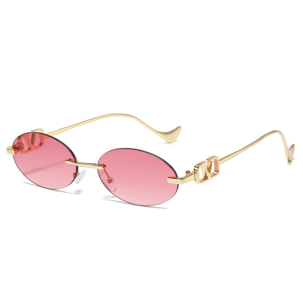 Stylische ovale Sonnenbrille mit dekorativen Akzenten Brehn