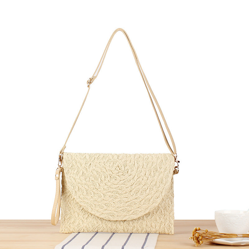 Handtasche Im Eleganten Geflochtenen Design Brehn